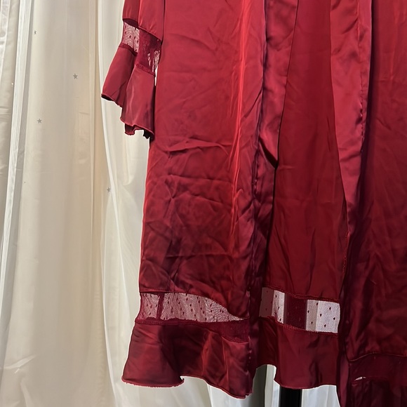 Satin Robe - Picture 3 of 3